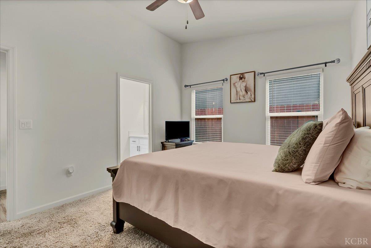 1104 E Ventura St, Avenal, CA 93204