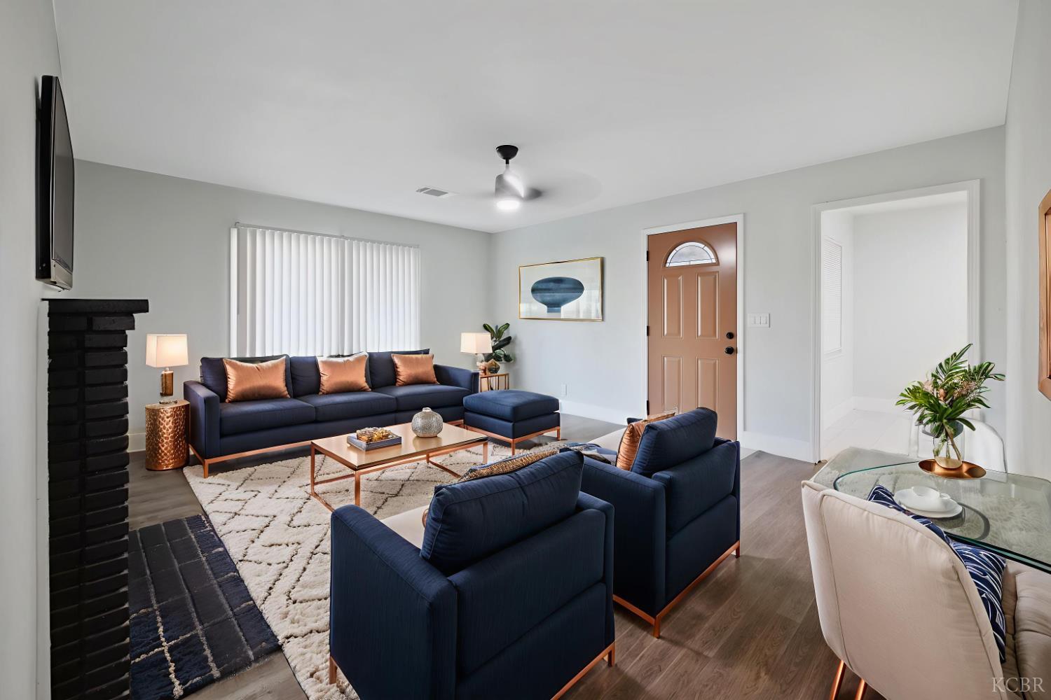 2452 S Holloway Ave, Fresno, CA 93725