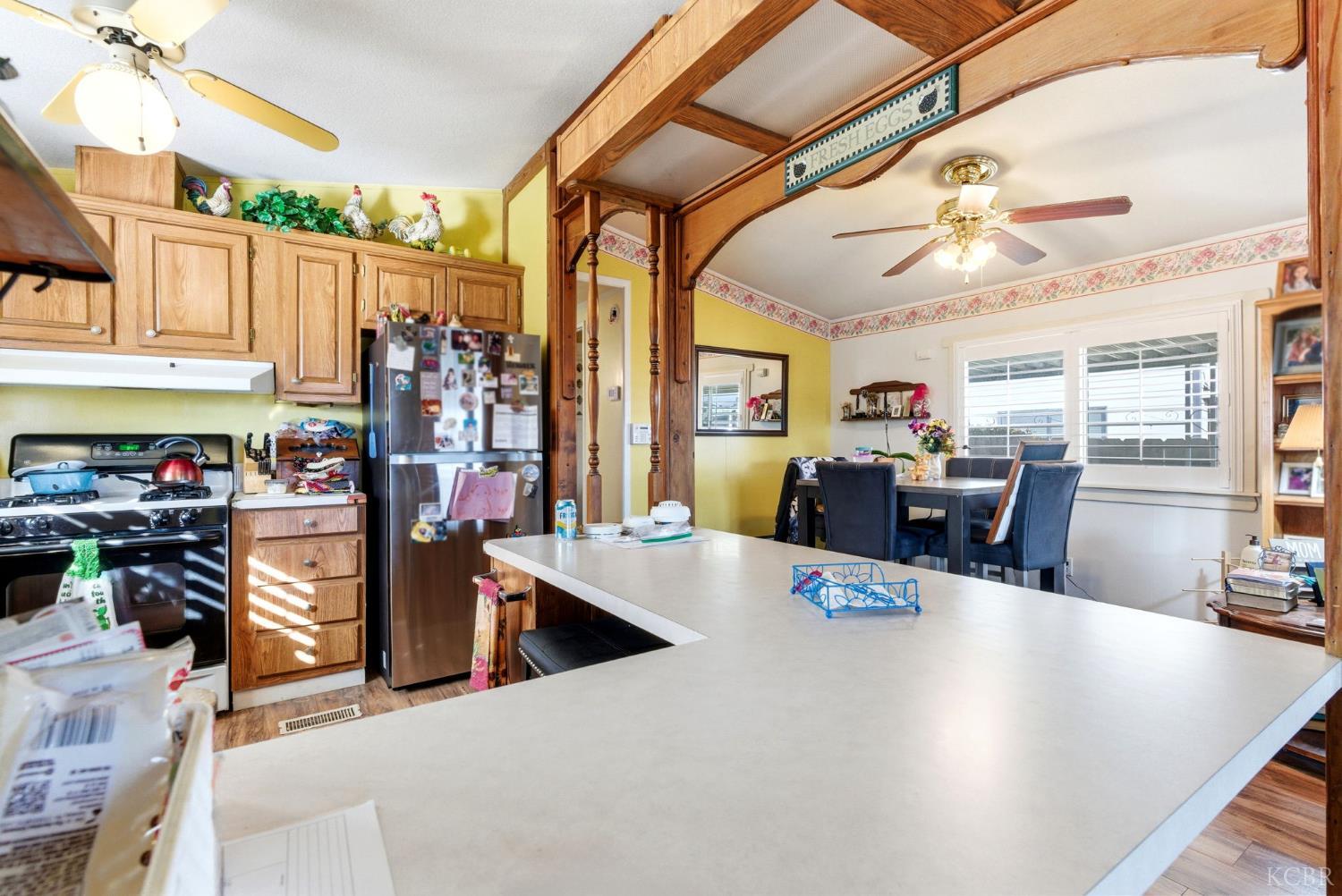 1255 W Grangeville Blvd, Hanford, CA 93230