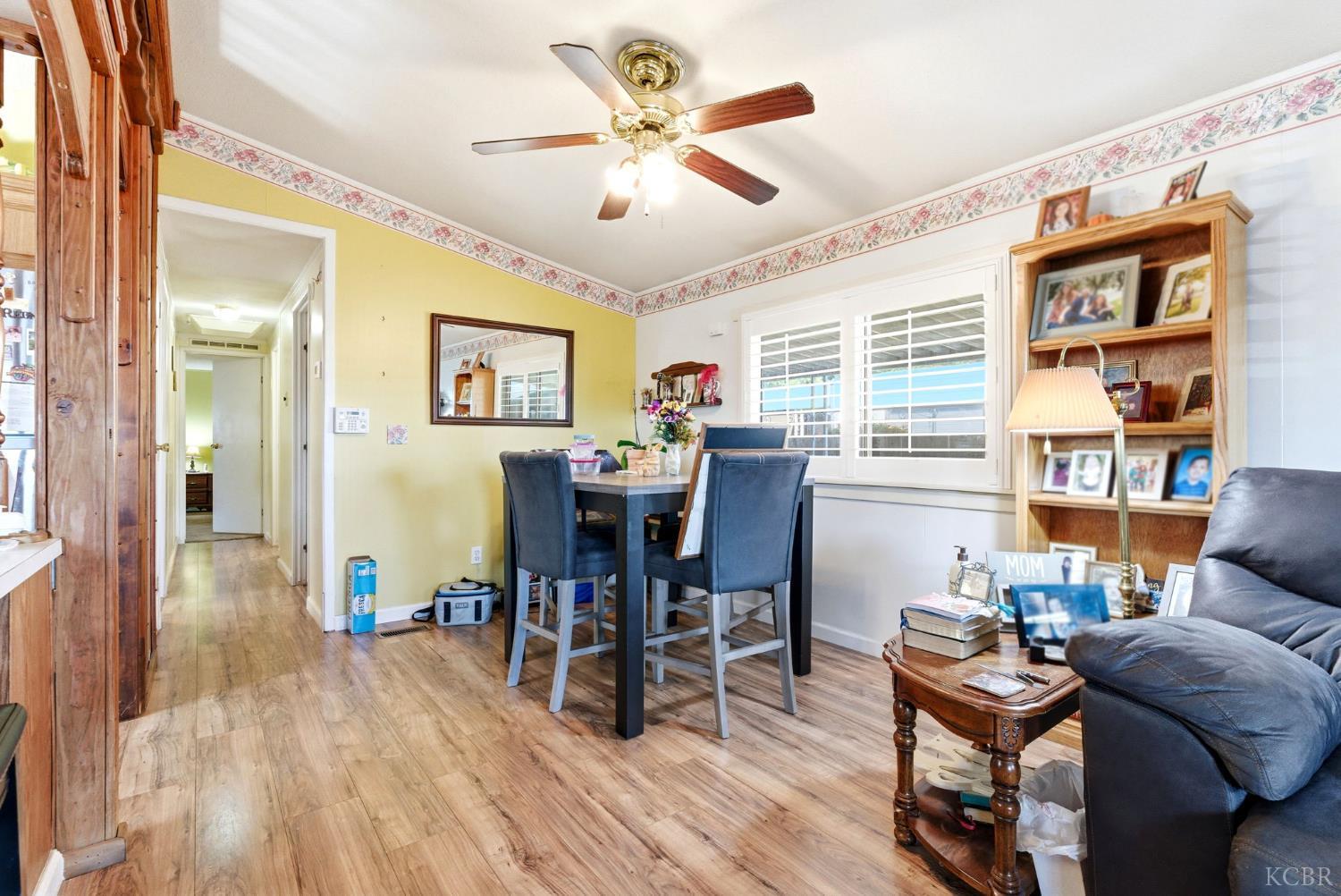 1255 W Grangeville Blvd, Hanford, CA 93230