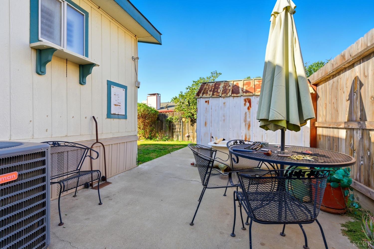 1255 W Grangeville Blvd, Hanford, CA 93230