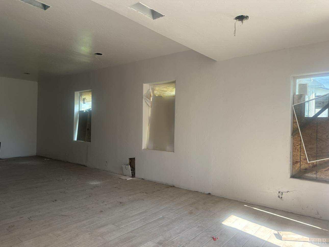 409 Central Ave, Hanford, CA 93230