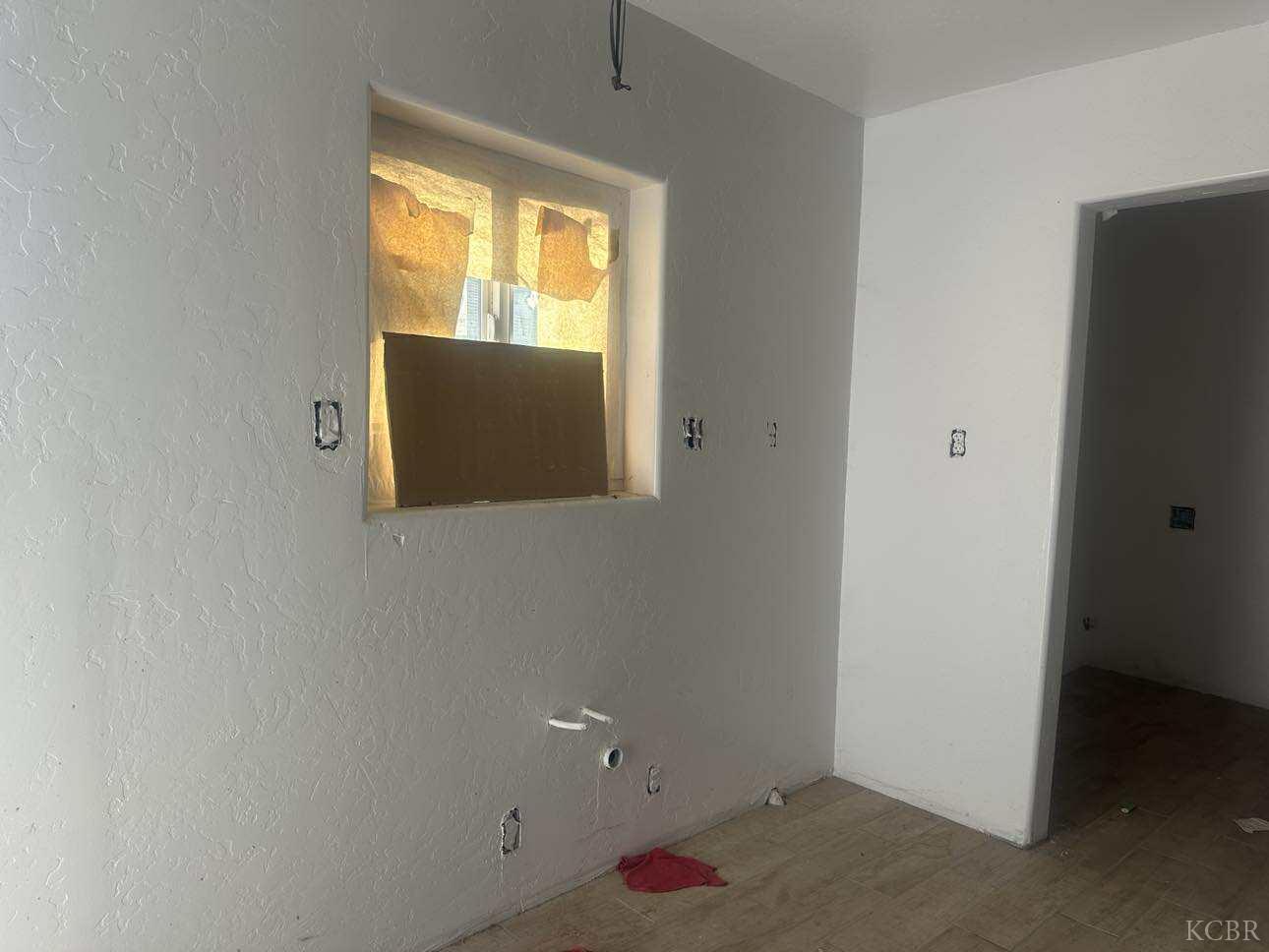 409 Central Ave, Hanford, CA 93230