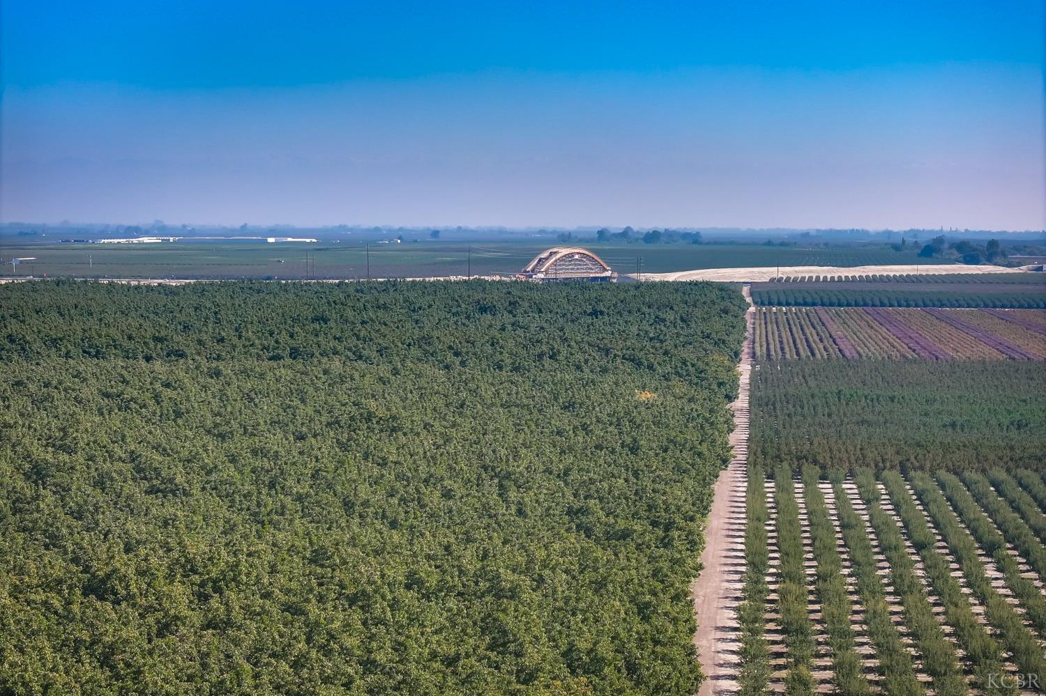 8651 Corona Ave, Laton, CA 93242