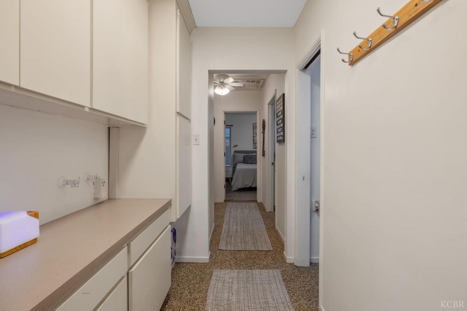 1821 Mulberry Dr, Hanford, CA 93230