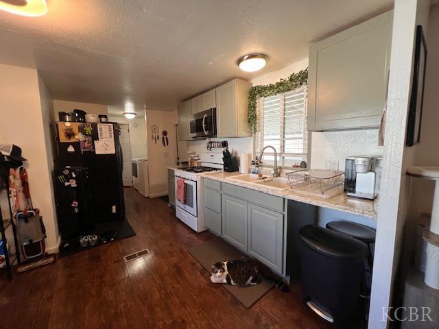 860 E Grangeville Spc. 113 Blvd, Hanford, CA 93230