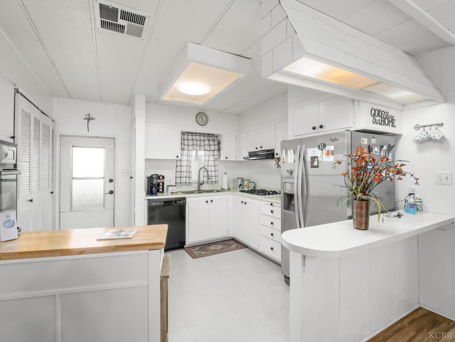 1255 W Grangeville Spc. 68 Blvd, Hanford, CA 93230