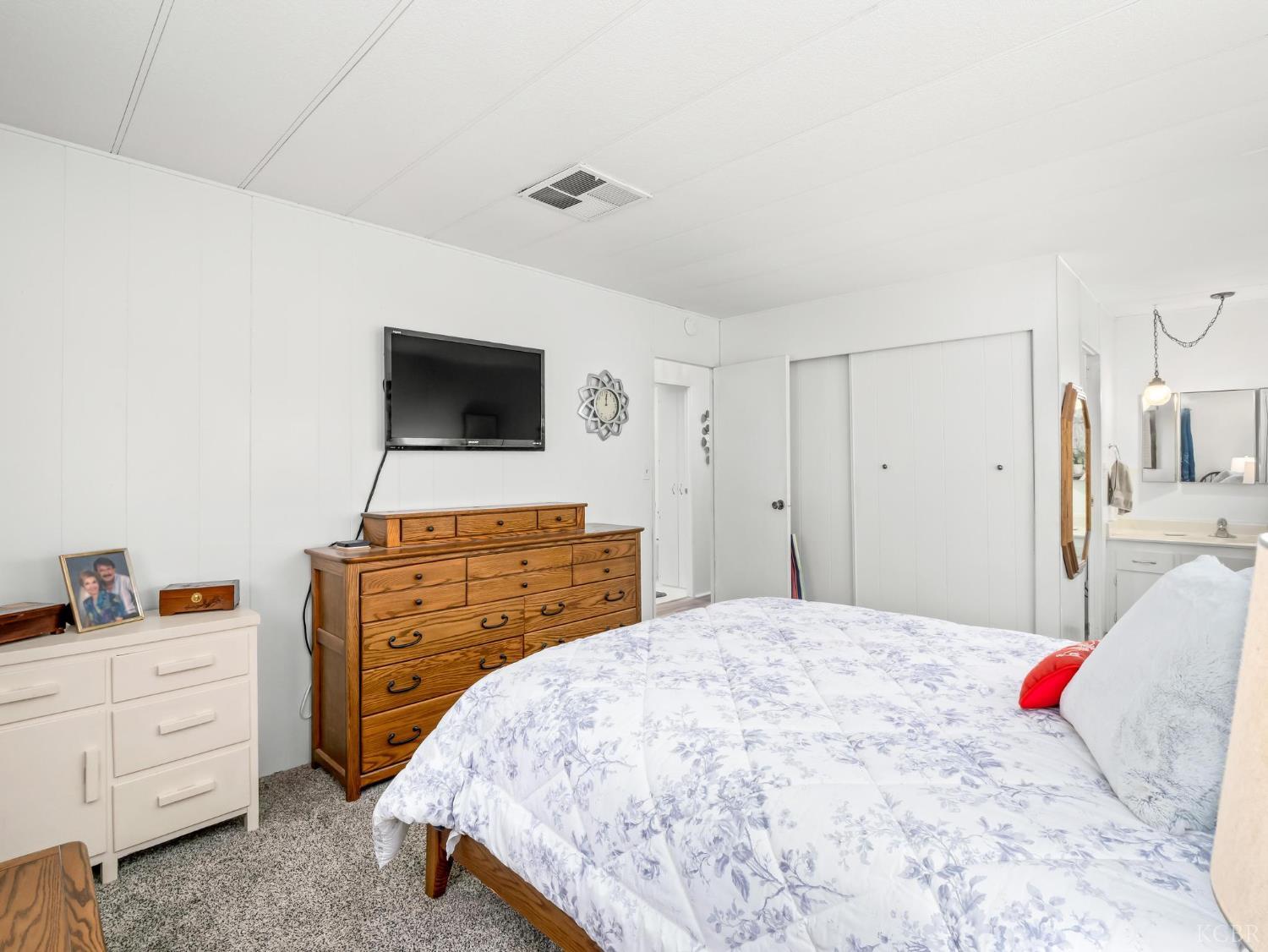 1255 W Grangeville Spc. 68 Blvd, Hanford, CA 93230