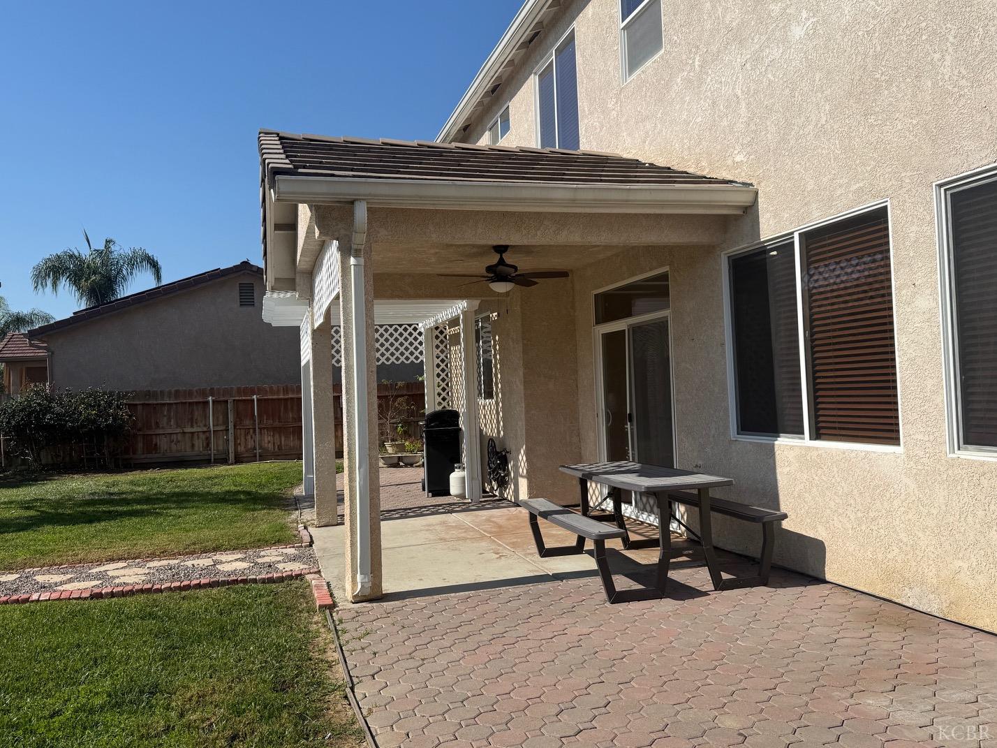 2243 W Franklin Way, Hanford, CA 93230