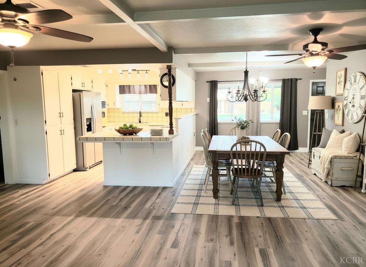 3279 W Luna Dr, Riverdale, CA 93656