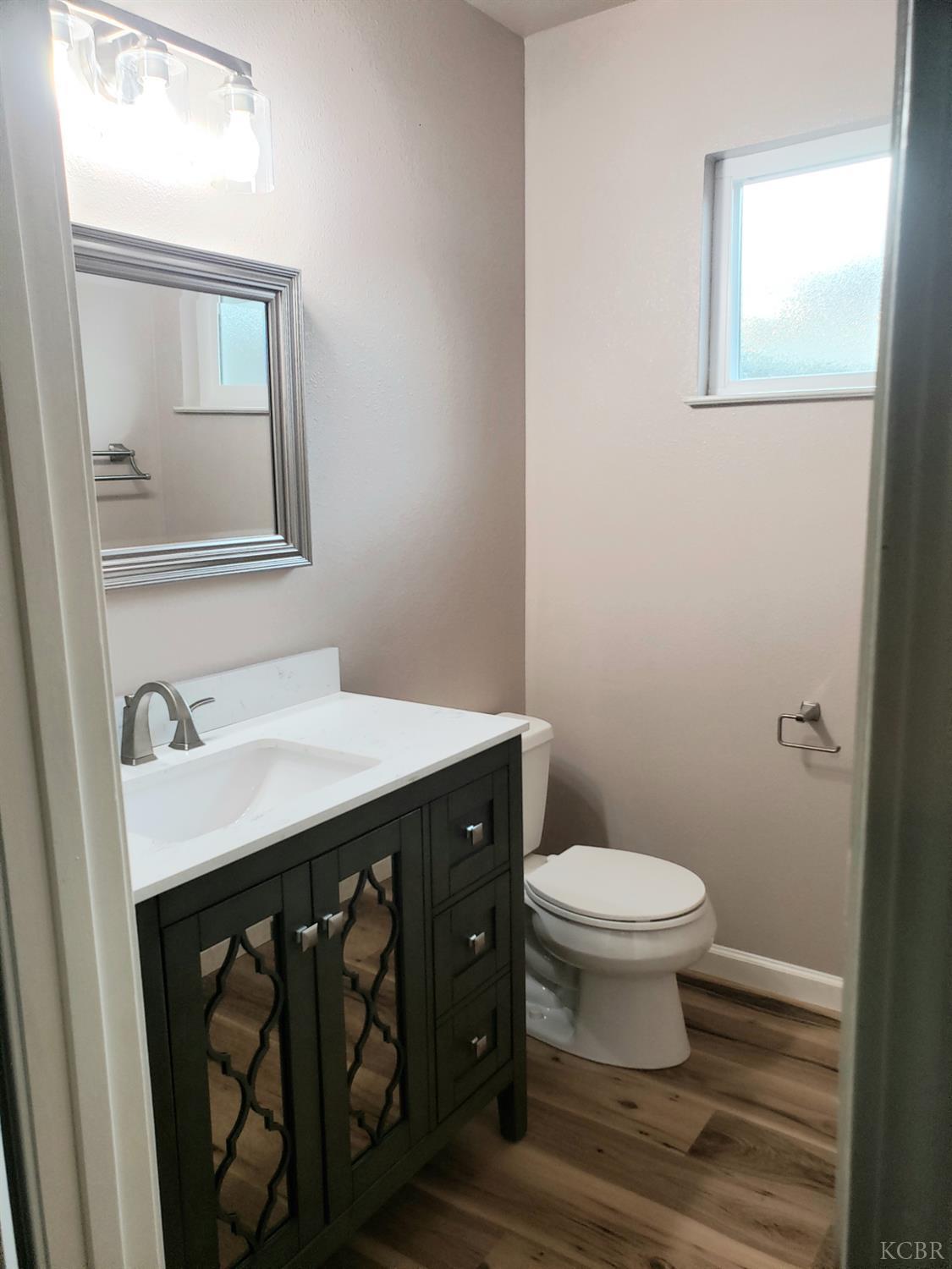 3279 W Luna Dr, Riverdale, CA 93656