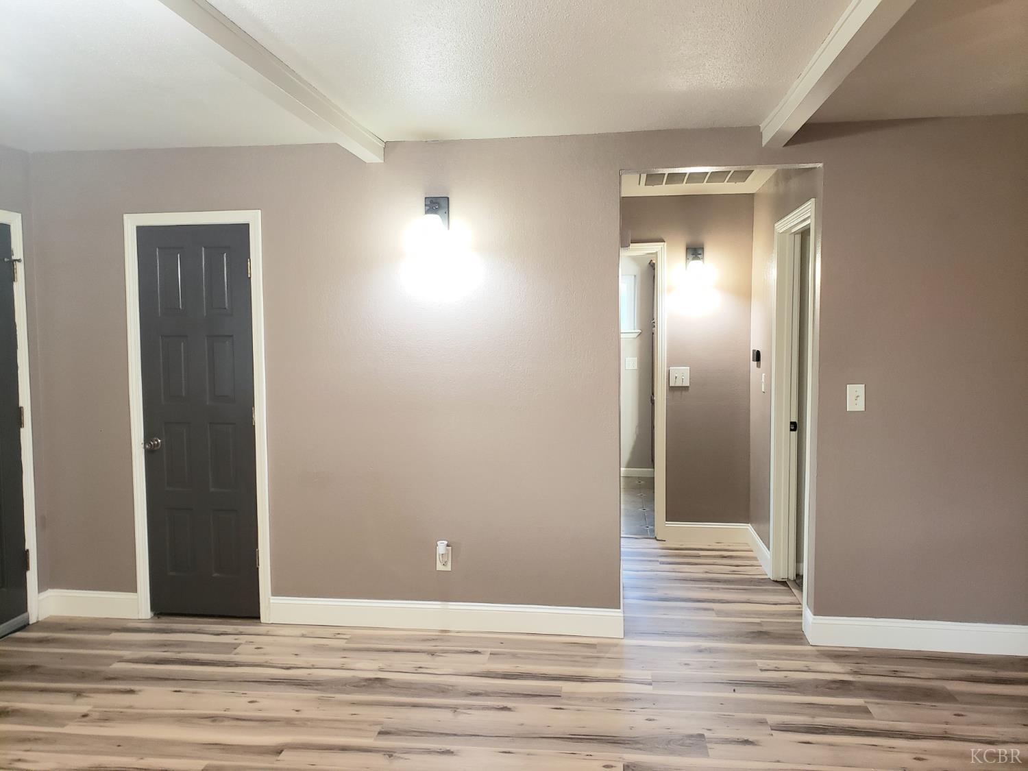 3279 W Luna Dr, Riverdale, CA 93656