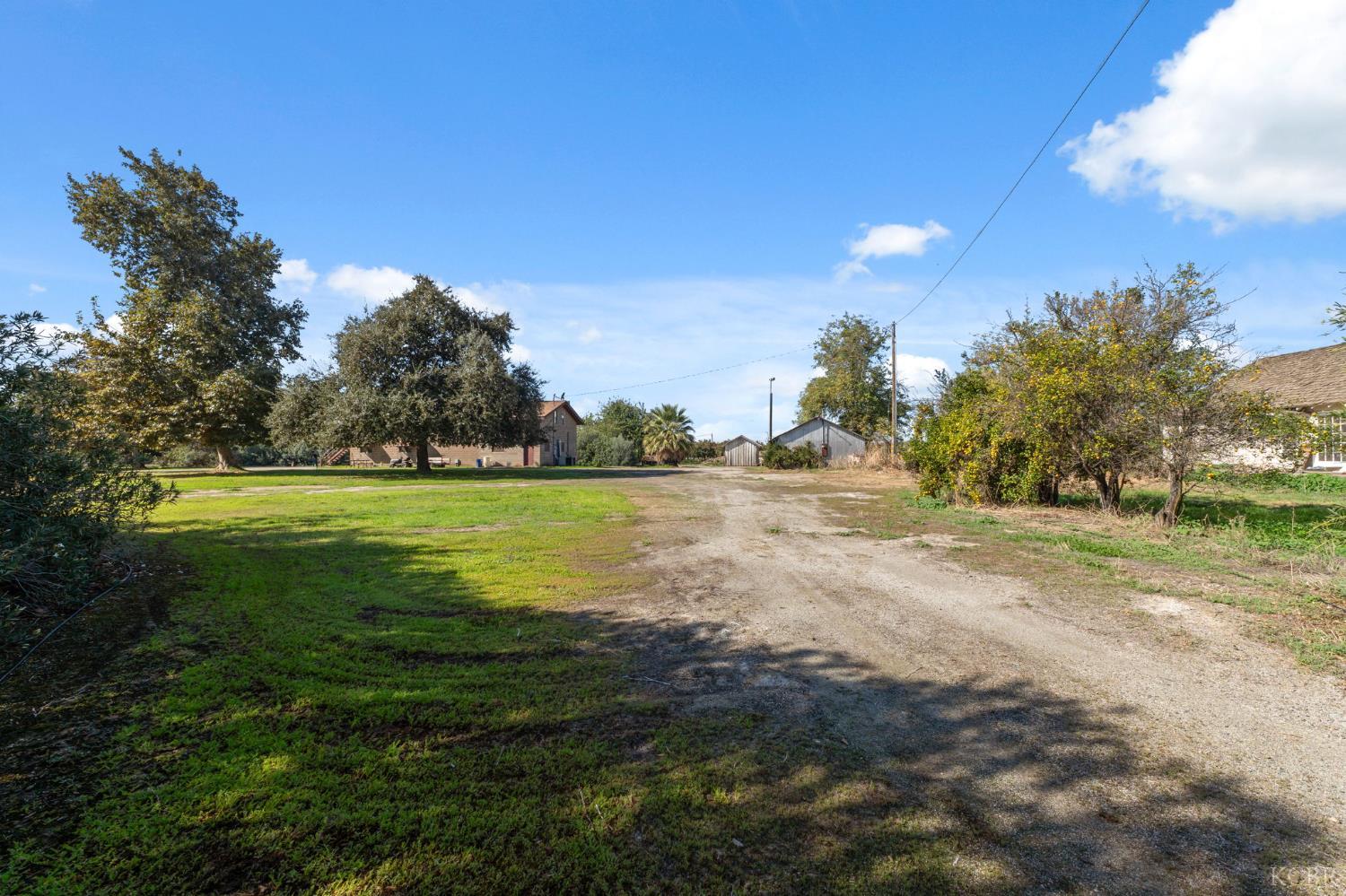 15502 10th Ave, Hanford, CA 93230