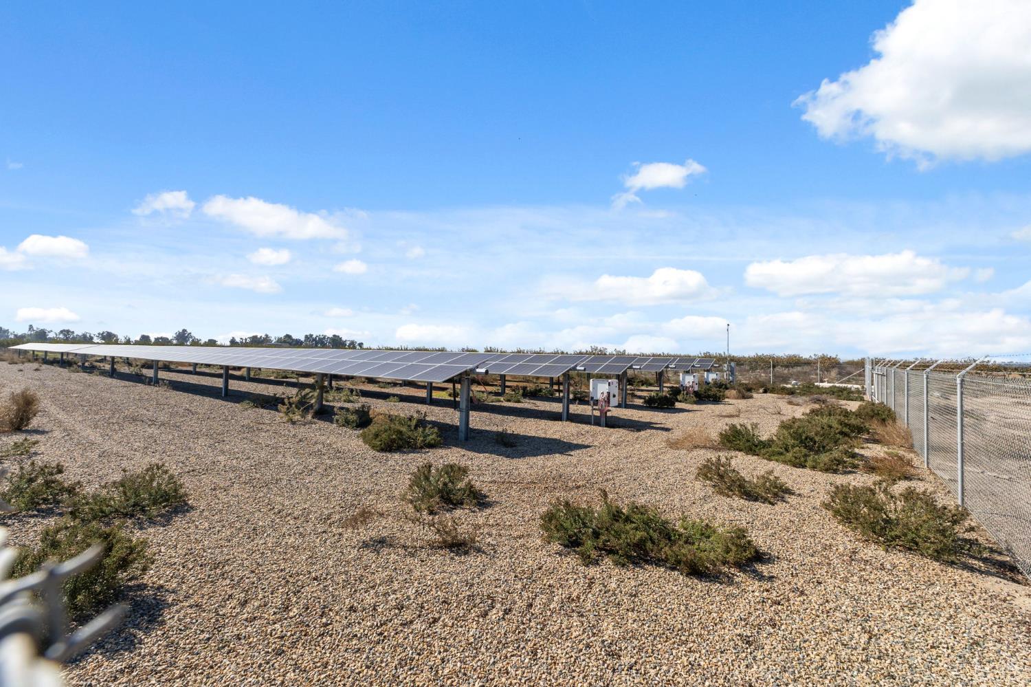 15502 10th Ave, Hanford, CA 93230