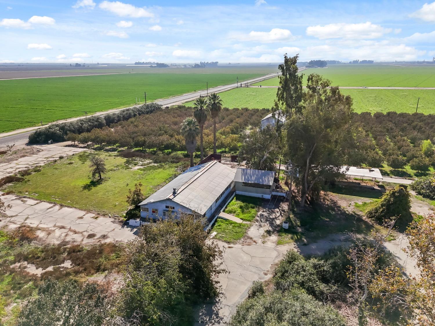 15502 10th Ave, Hanford, CA 93230