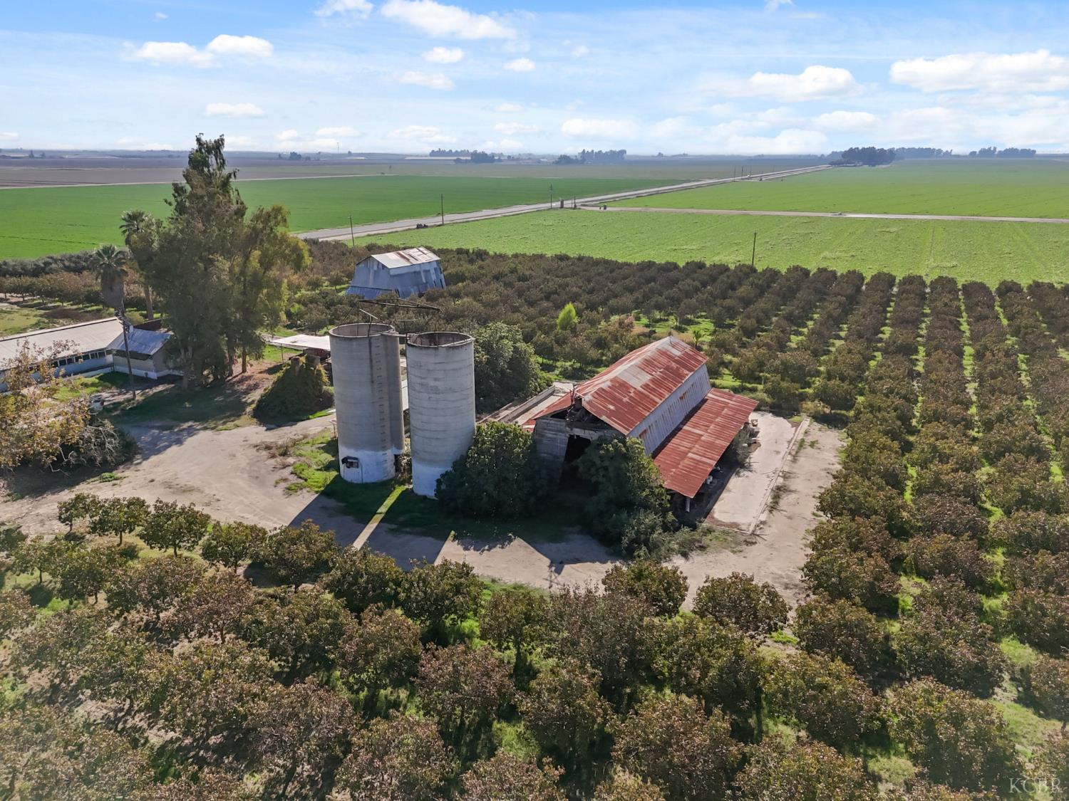 15502 10th Ave, Hanford, CA 93230