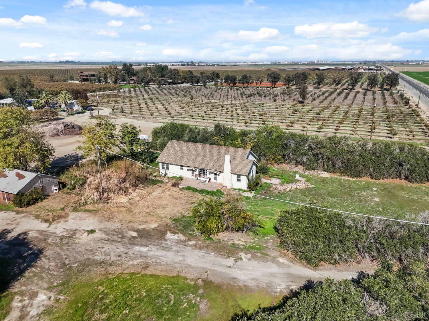 15502 10th Ave, Hanford, CA 93230