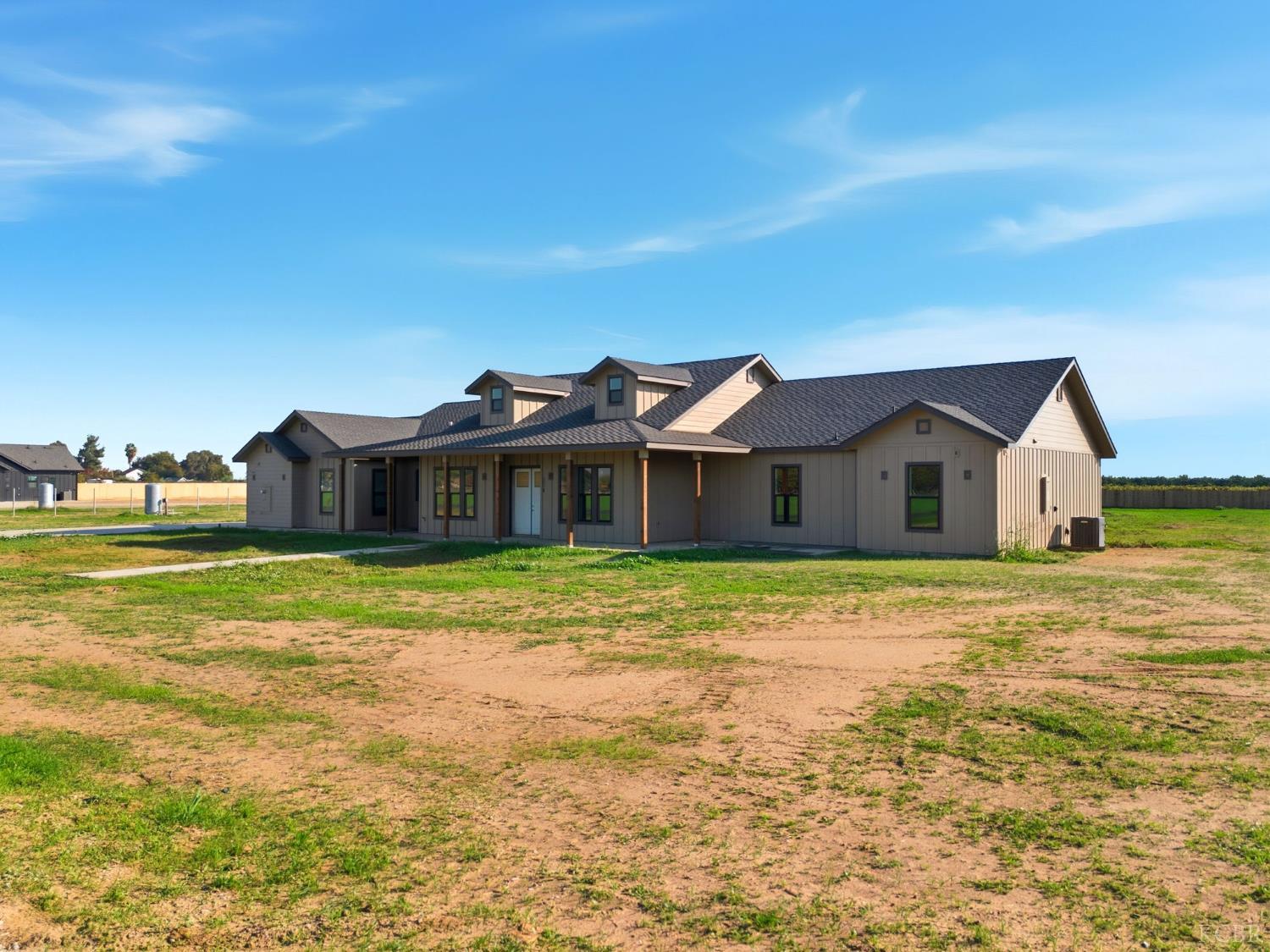 605 S Anderson B Rd, Exeter, CA 93221