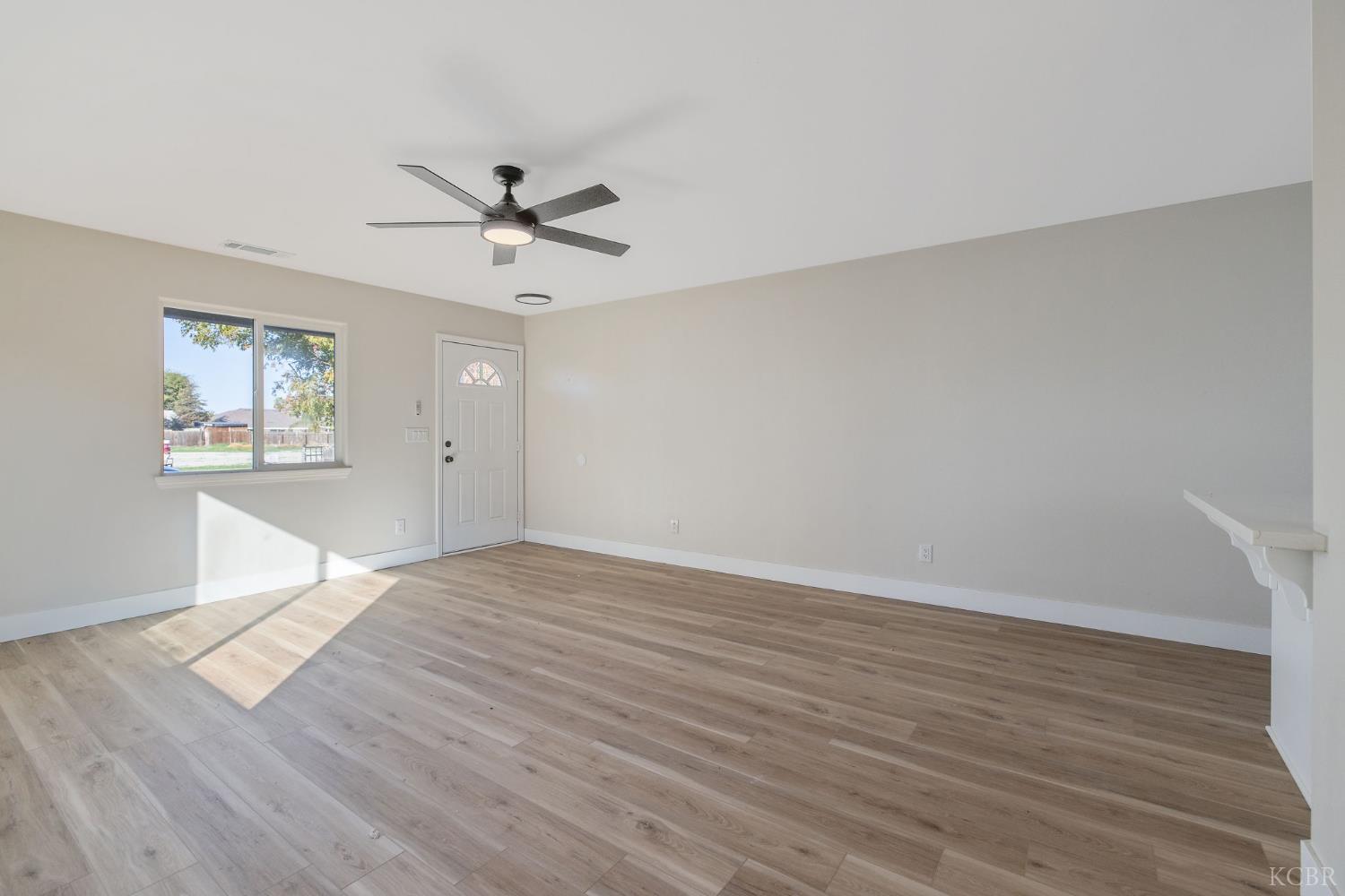 1633 Chase Ave, Corcoran, CA 93212