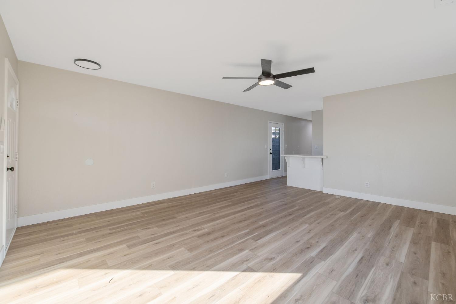 1633 Chase Ave, Corcoran, CA 93212