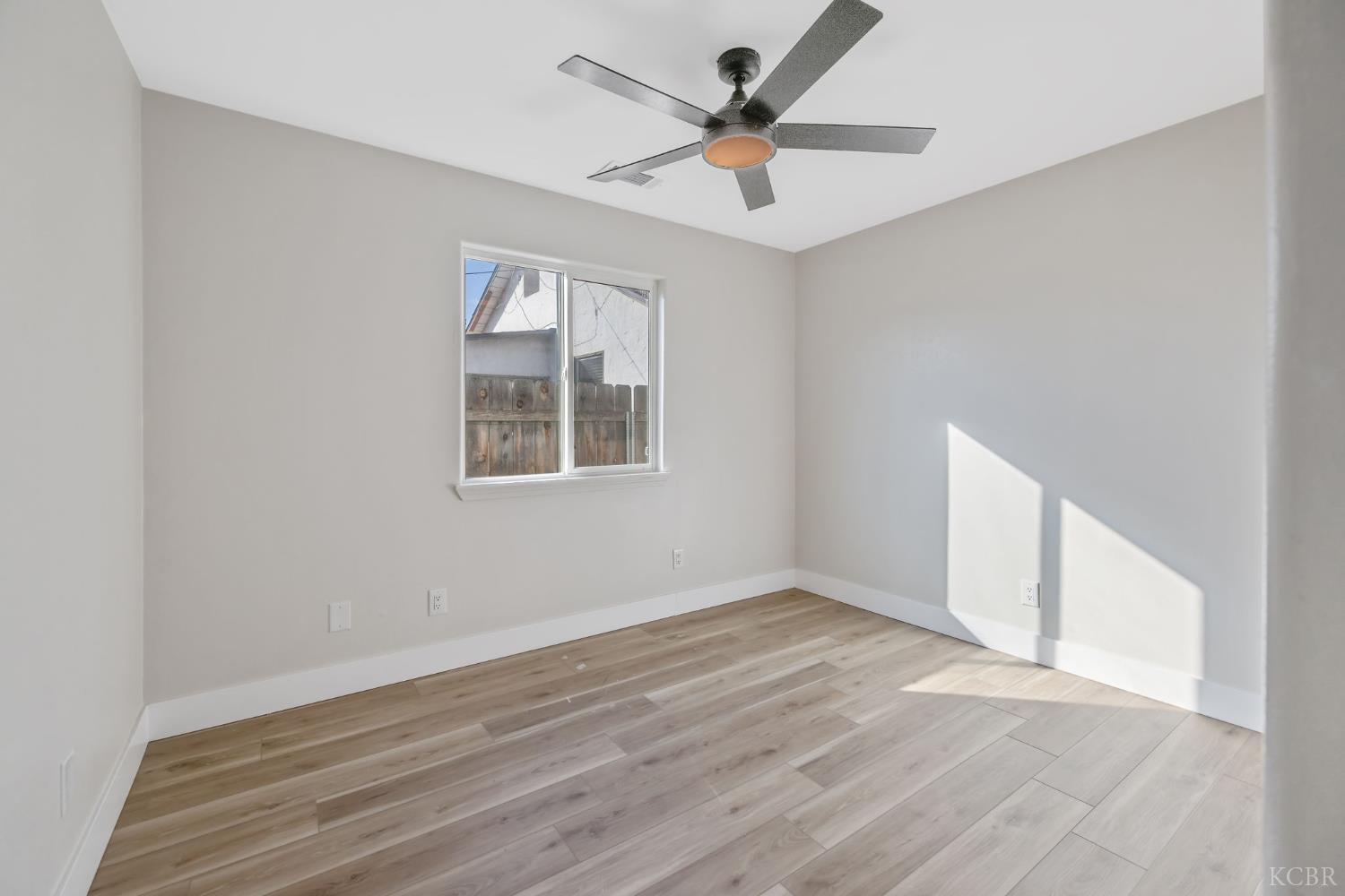 1633 Chase Ave, Corcoran, CA 93212