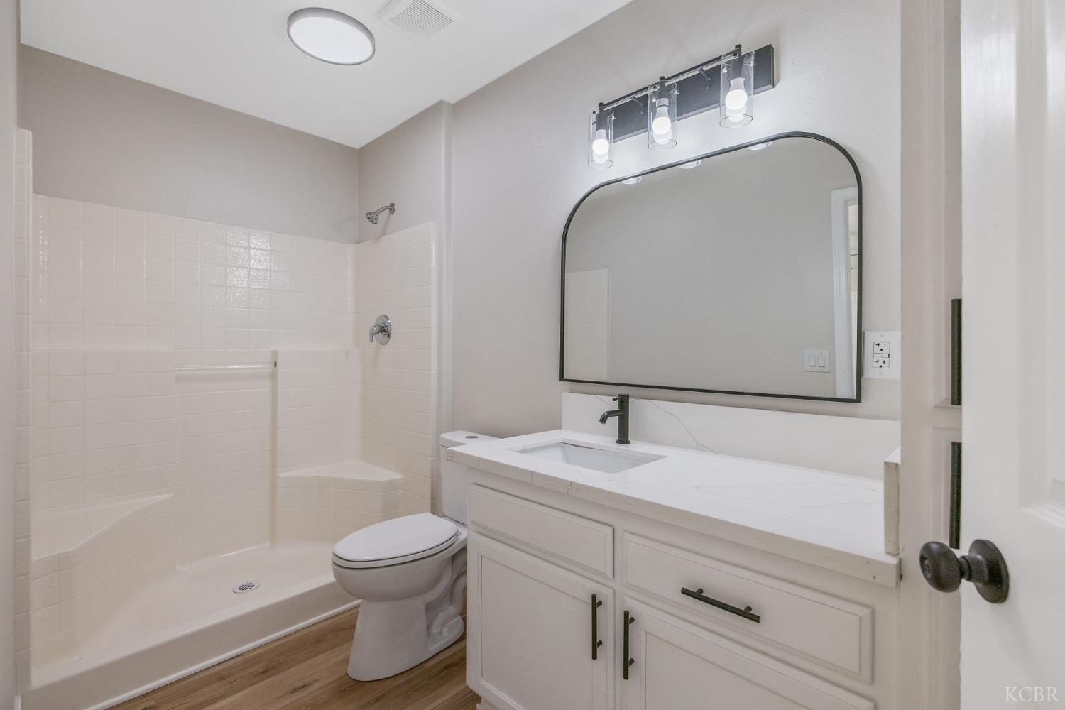 1633 Chase Ave, Corcoran, CA 93212