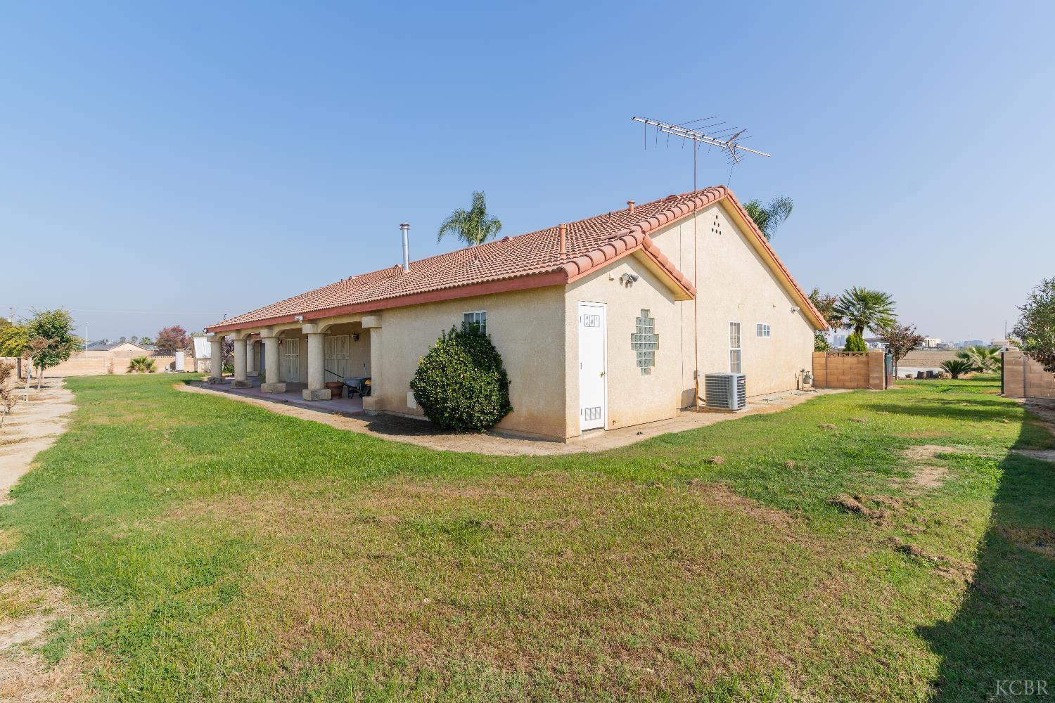 11249 Houston Ave, Hanford, CA 93230