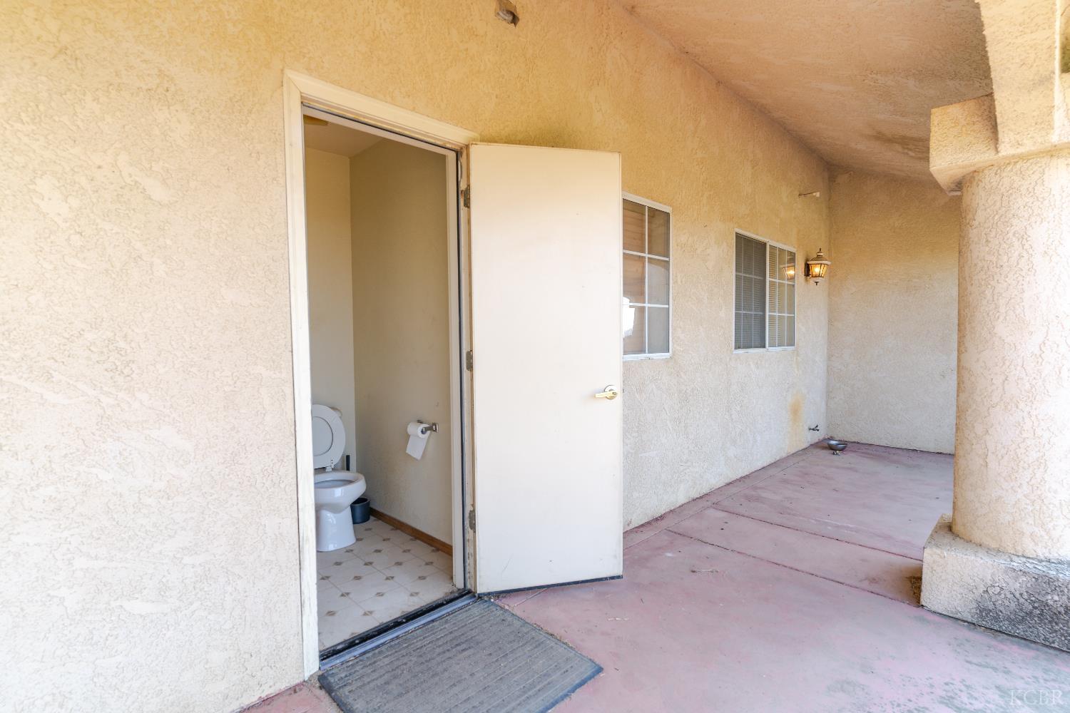 11249 Houston Ave, Hanford, CA 93230