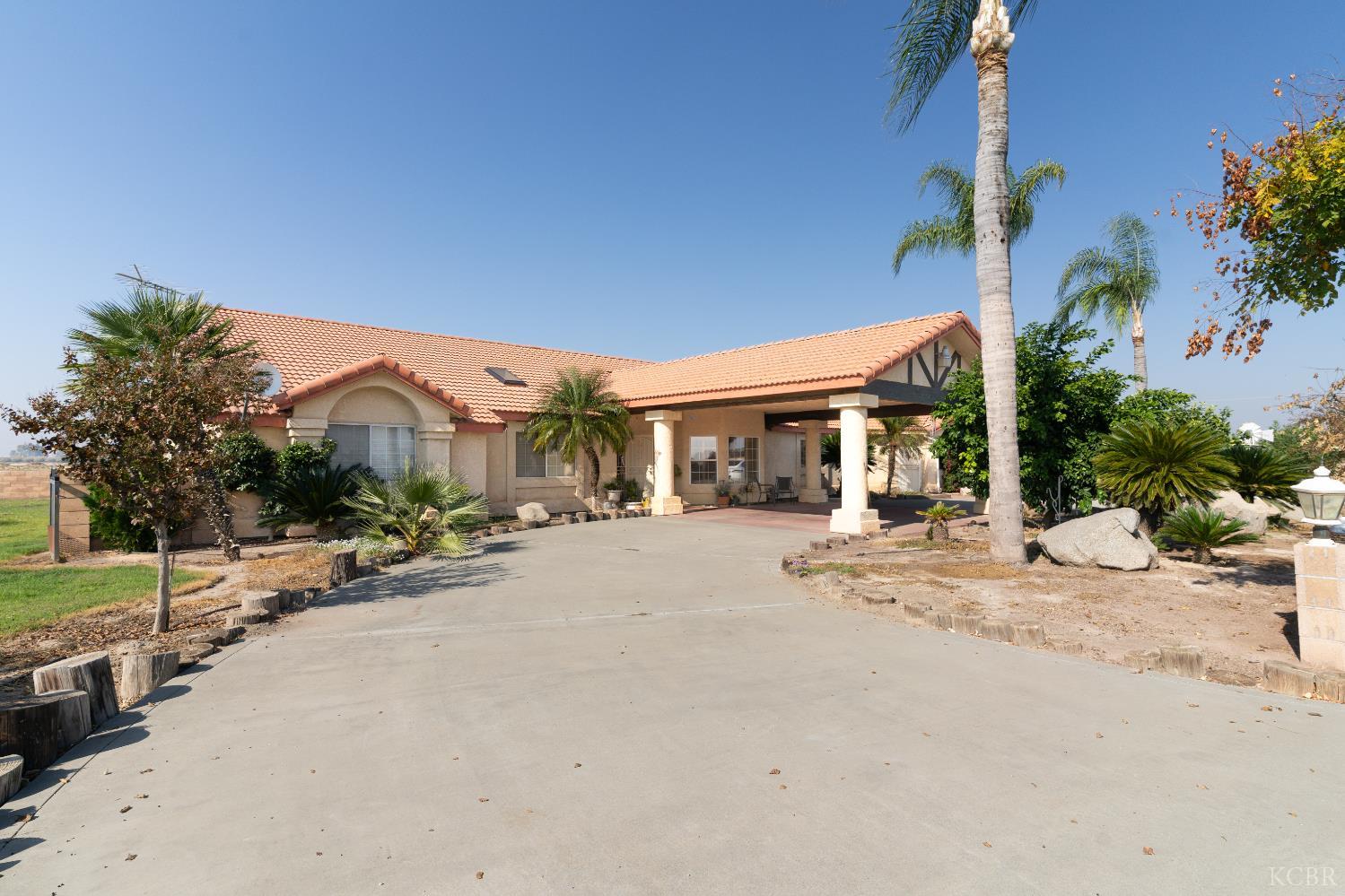 11249 Houston Ave, Hanford, CA 93230