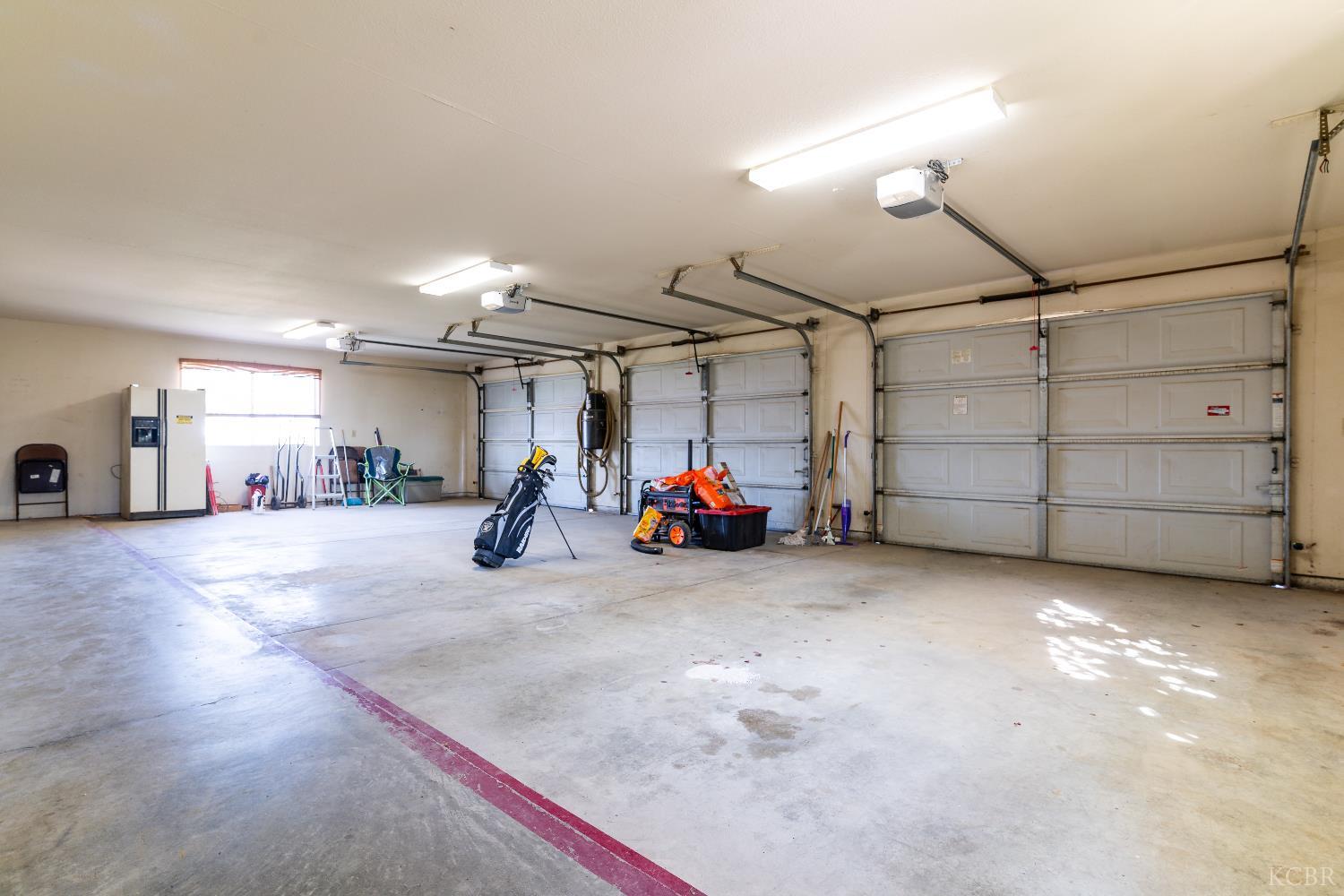 11249 Houston Ave, Hanford, CA 93230