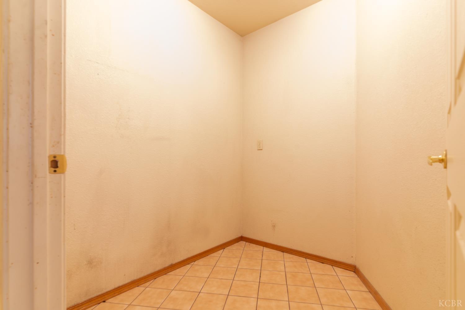 11249 Houston Ave, Hanford, CA 93230