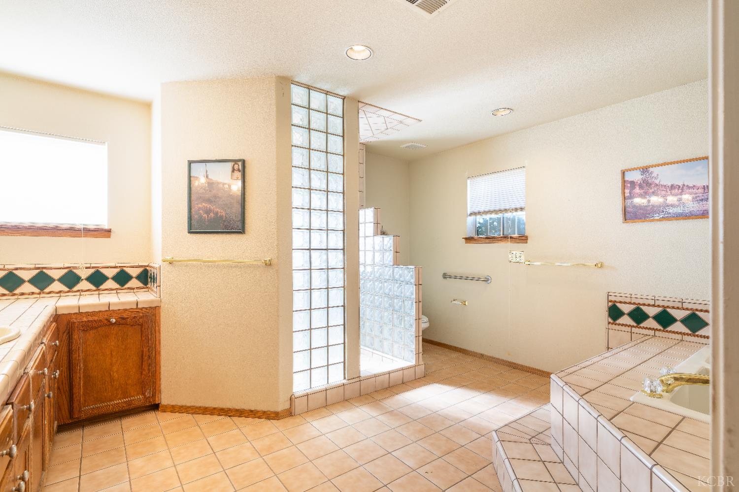 11249 Houston Ave, Hanford, CA 93230