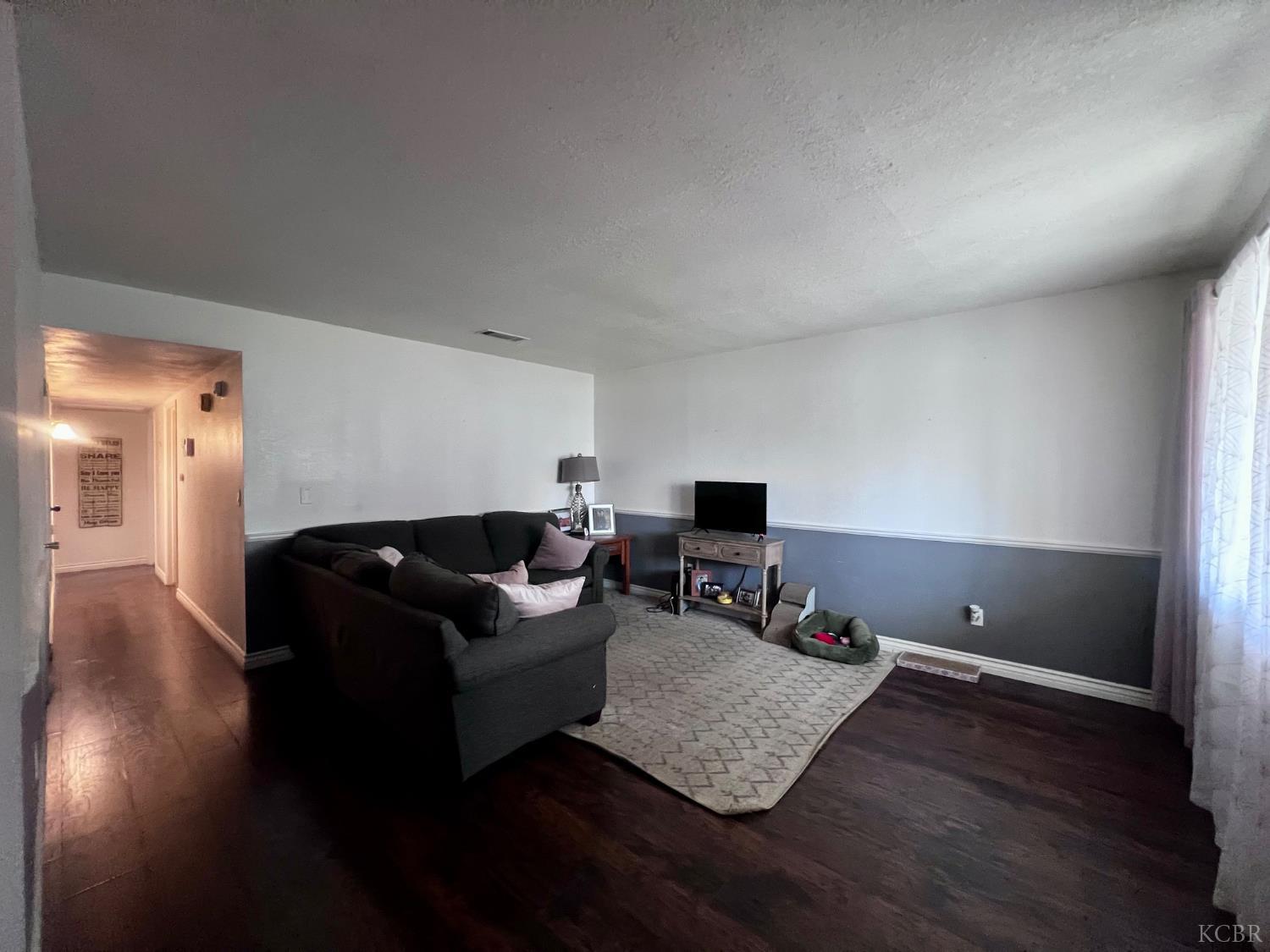 1239 Chittenden Ave, Corcoran, CA 93212