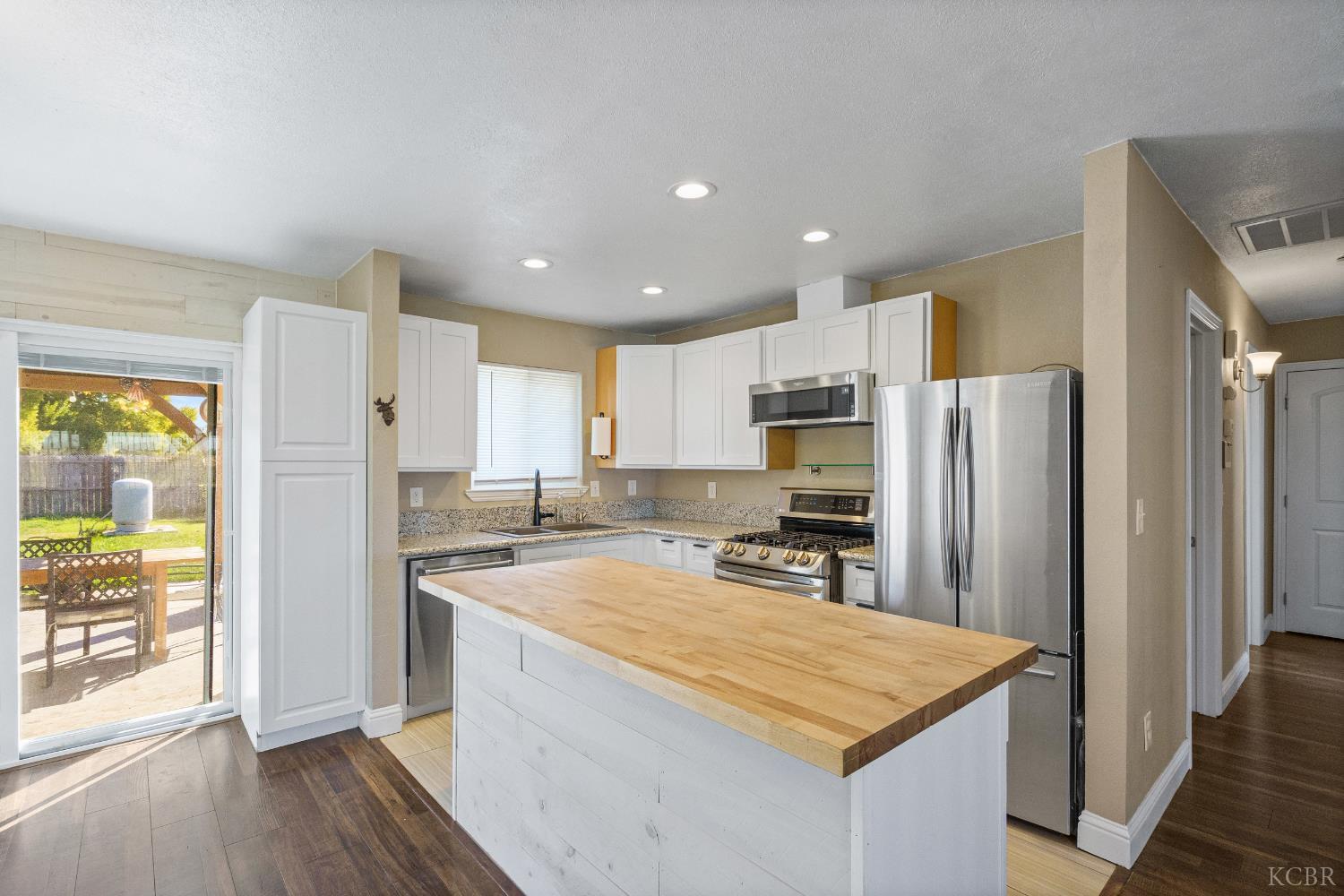 18213 SW Iowa Avenue, Lemoore, CA 93245