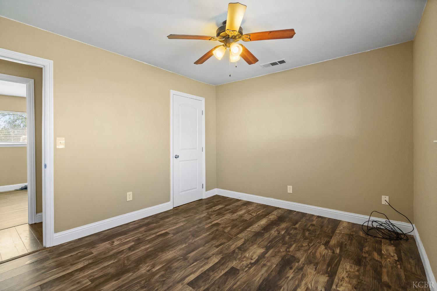 18213 SW Iowa Avenue, Lemoore, CA 93245