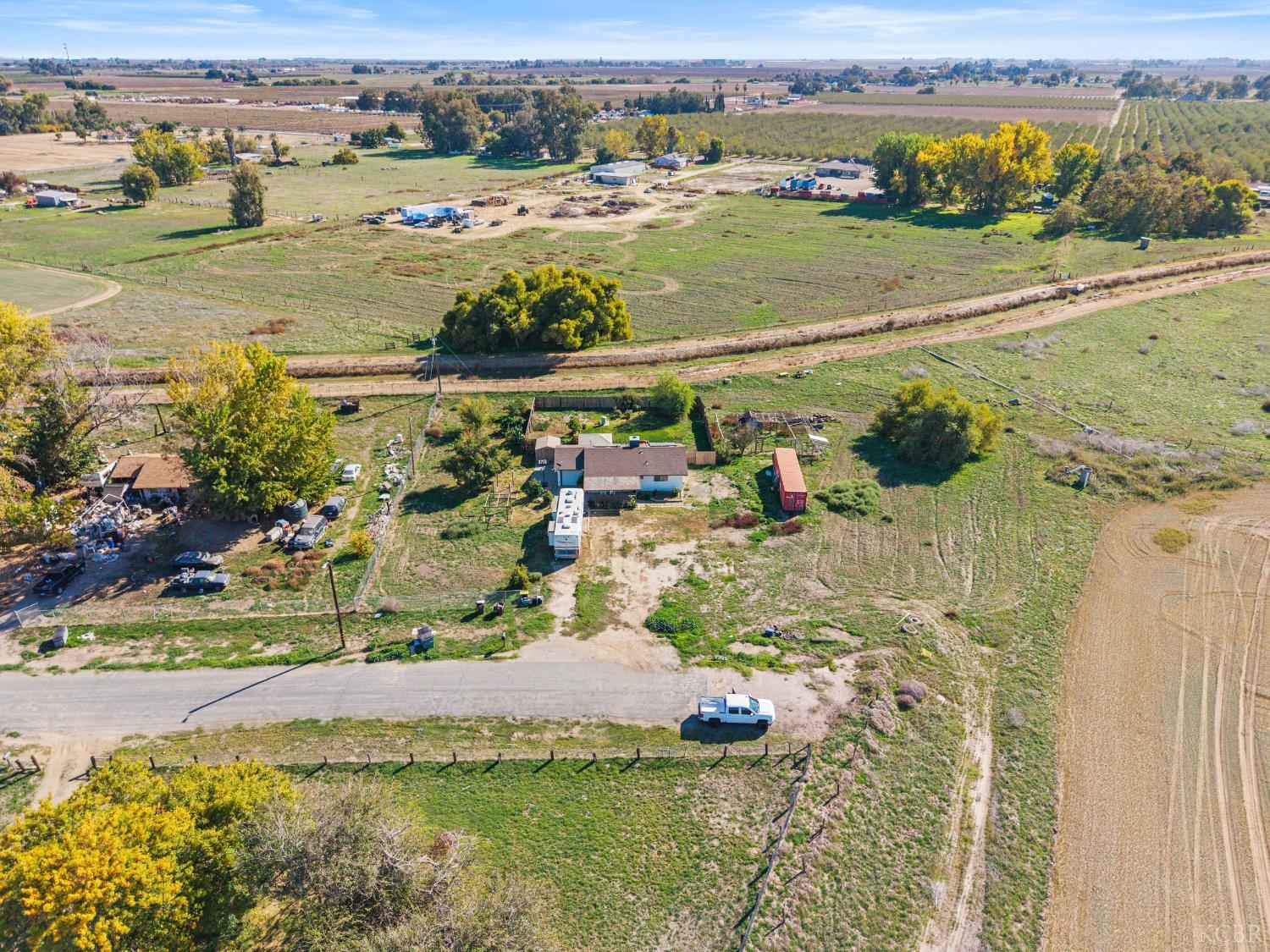 18213 SW Iowa Avenue, Lemoore, CA 93245