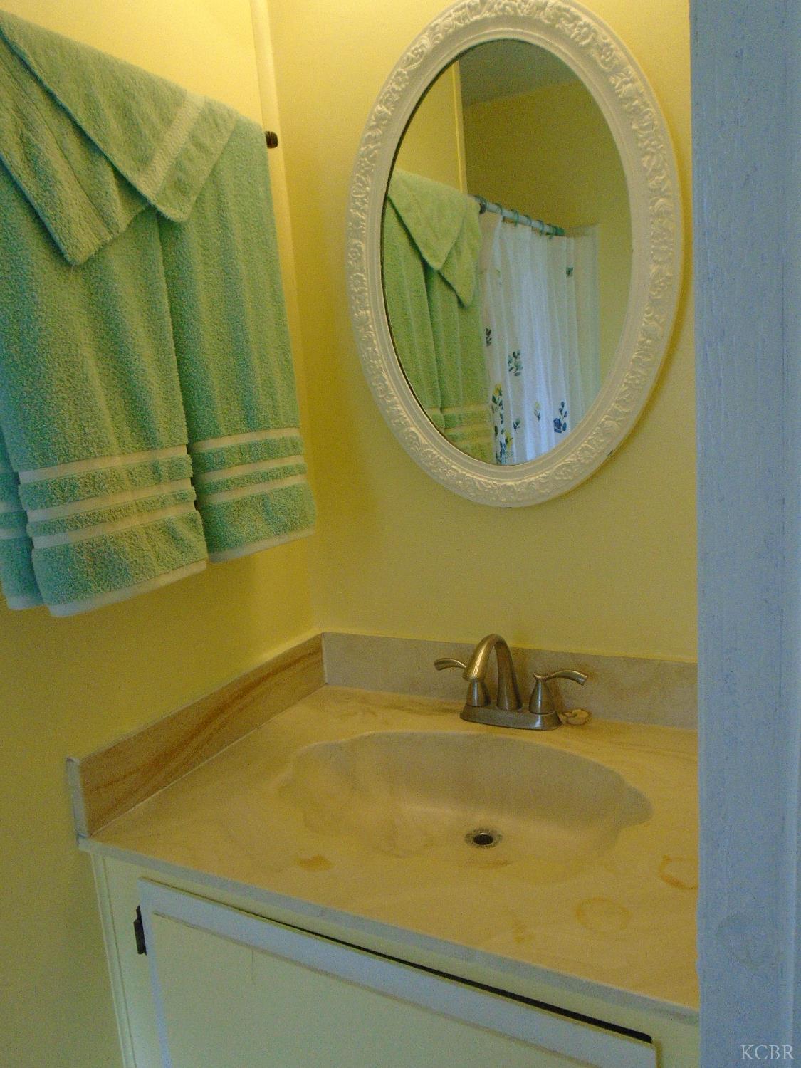 852 #2 E Grangeville Spc 2 Blvd, Hanford, CA 93230