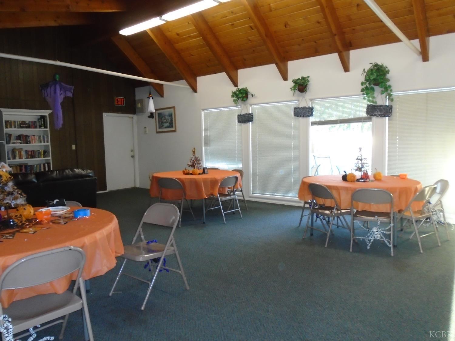 852 #2 E Grangeville Spc 2 Blvd, Hanford, CA 93230