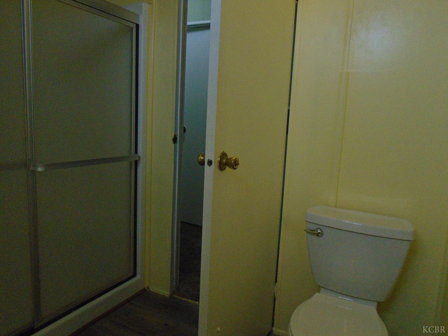 852 #2 E Grangeville Spc 2 Blvd, Hanford, CA 93230