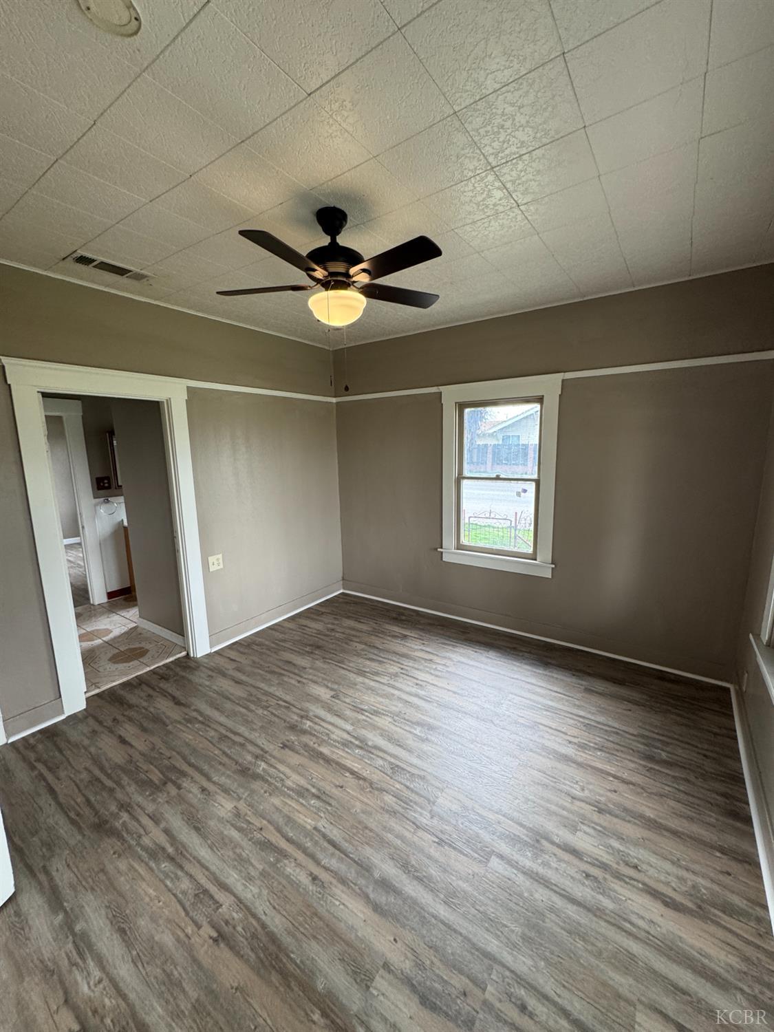 1121 Jepsen Ave, Corcoran, CA 93212