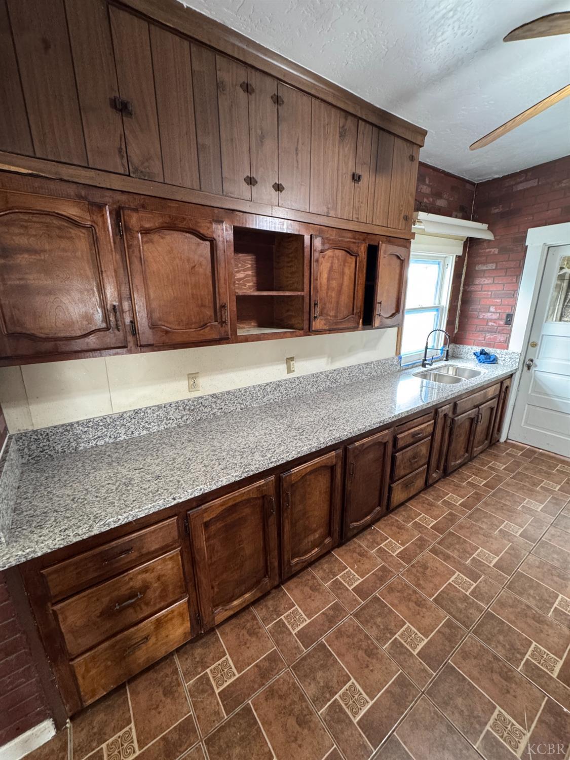 1121 Jepsen Ave, Corcoran, CA 93212