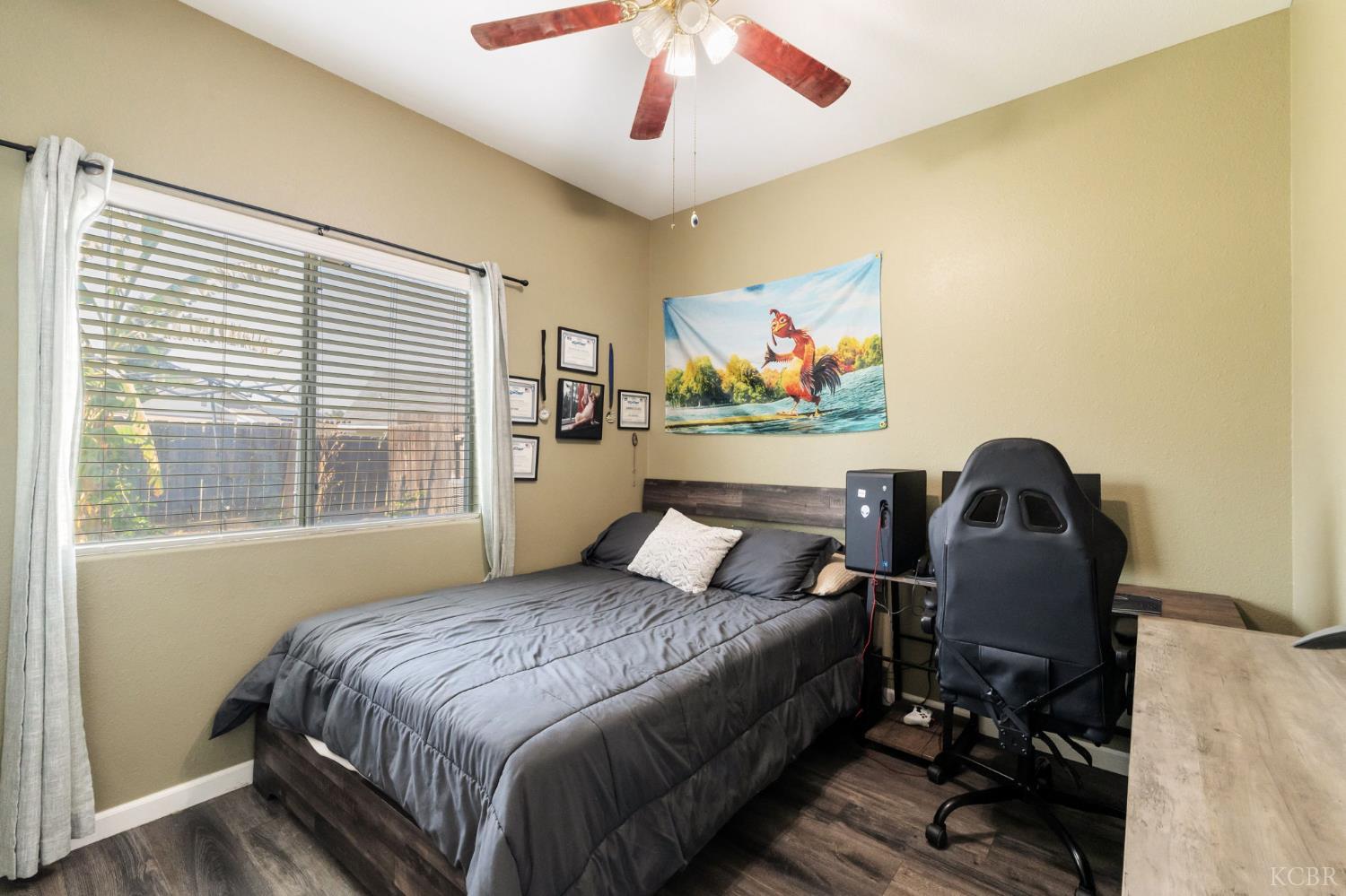 711 N Sacramento St, Tulare, CA 93274