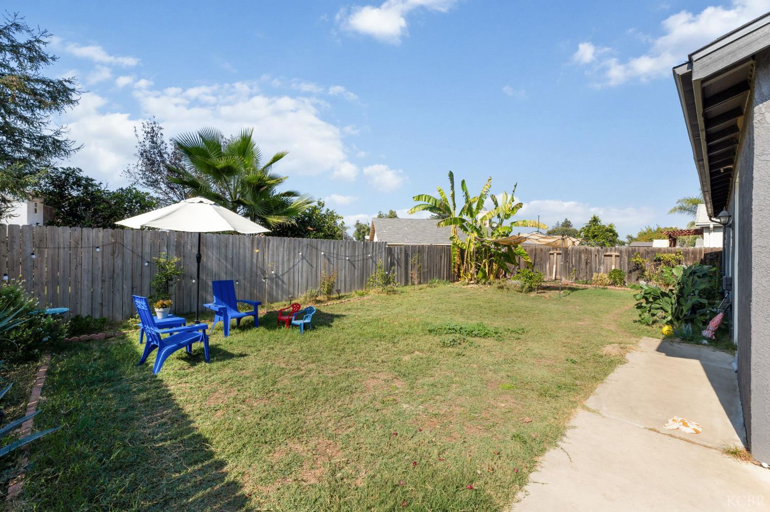 711 N Sacramento St, Tulare, CA 93274