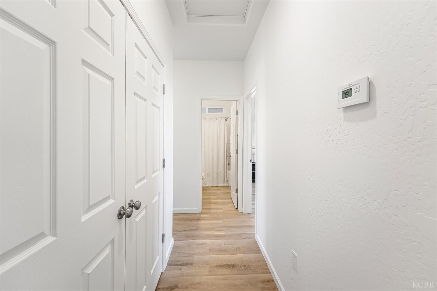 1057 Buena Vista Ln, Hanford, CA 93230