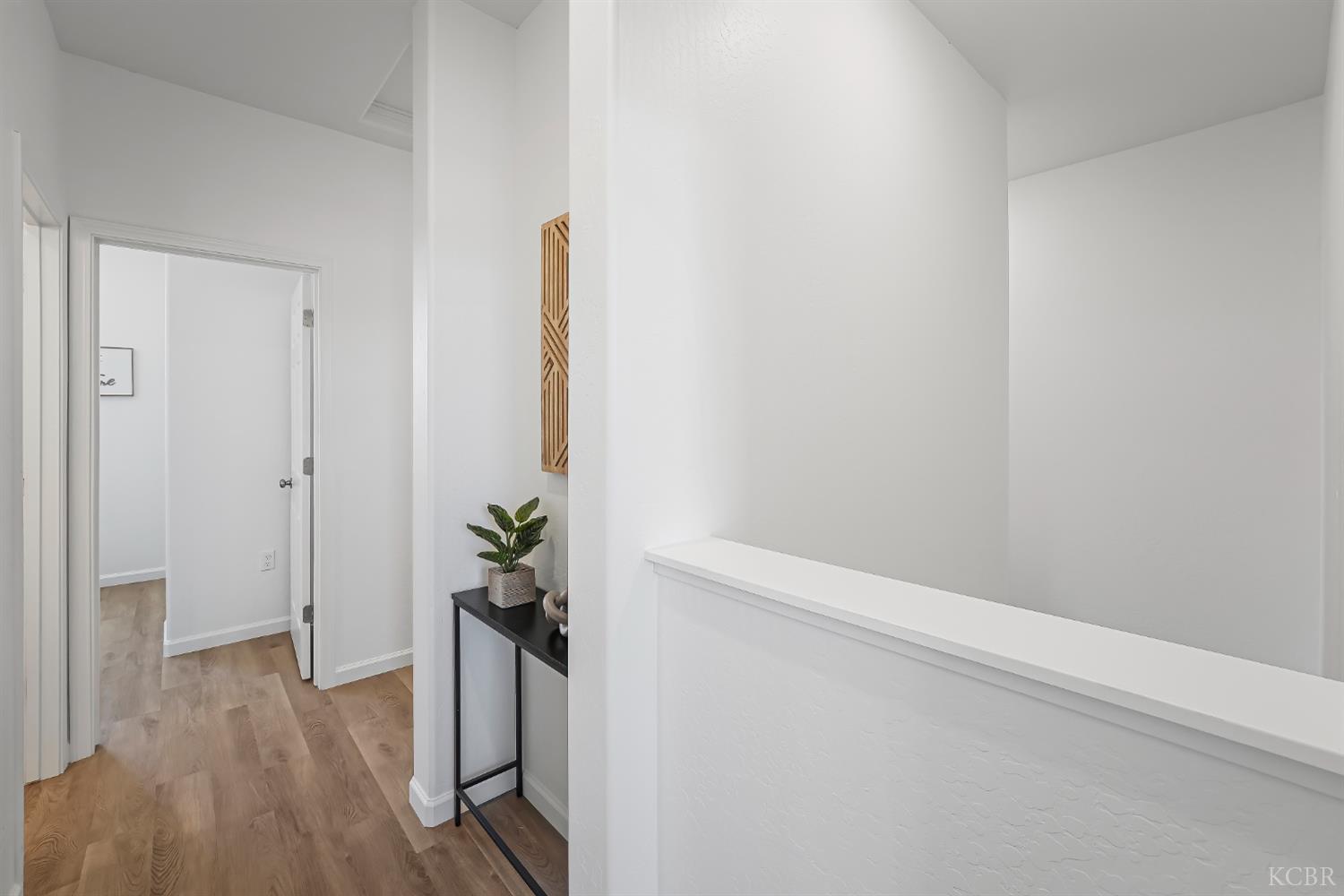 1057 Buena Vista Ln, Hanford, CA 93230