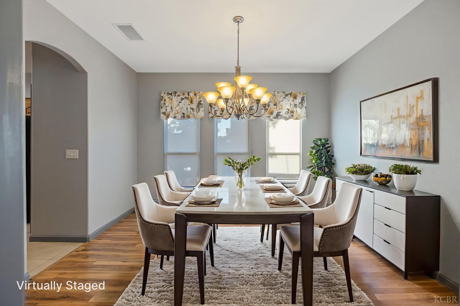 927 W Saffron St, Hanford, CA 93230