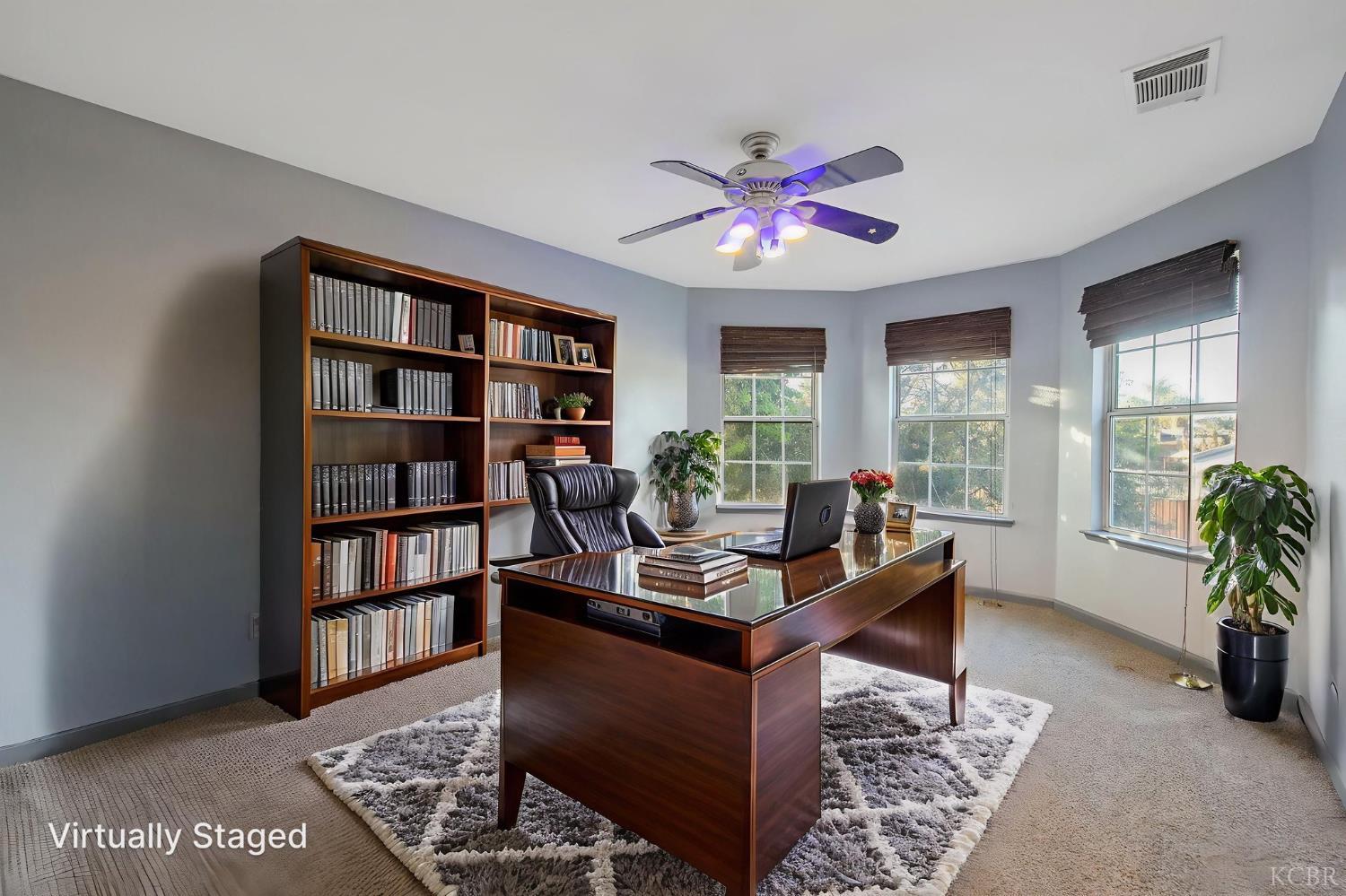 927 W Saffron St, Hanford, CA 93230