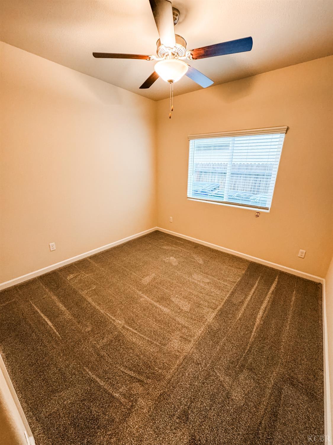 2025 Madeline Dr, Hanford, CA 93230