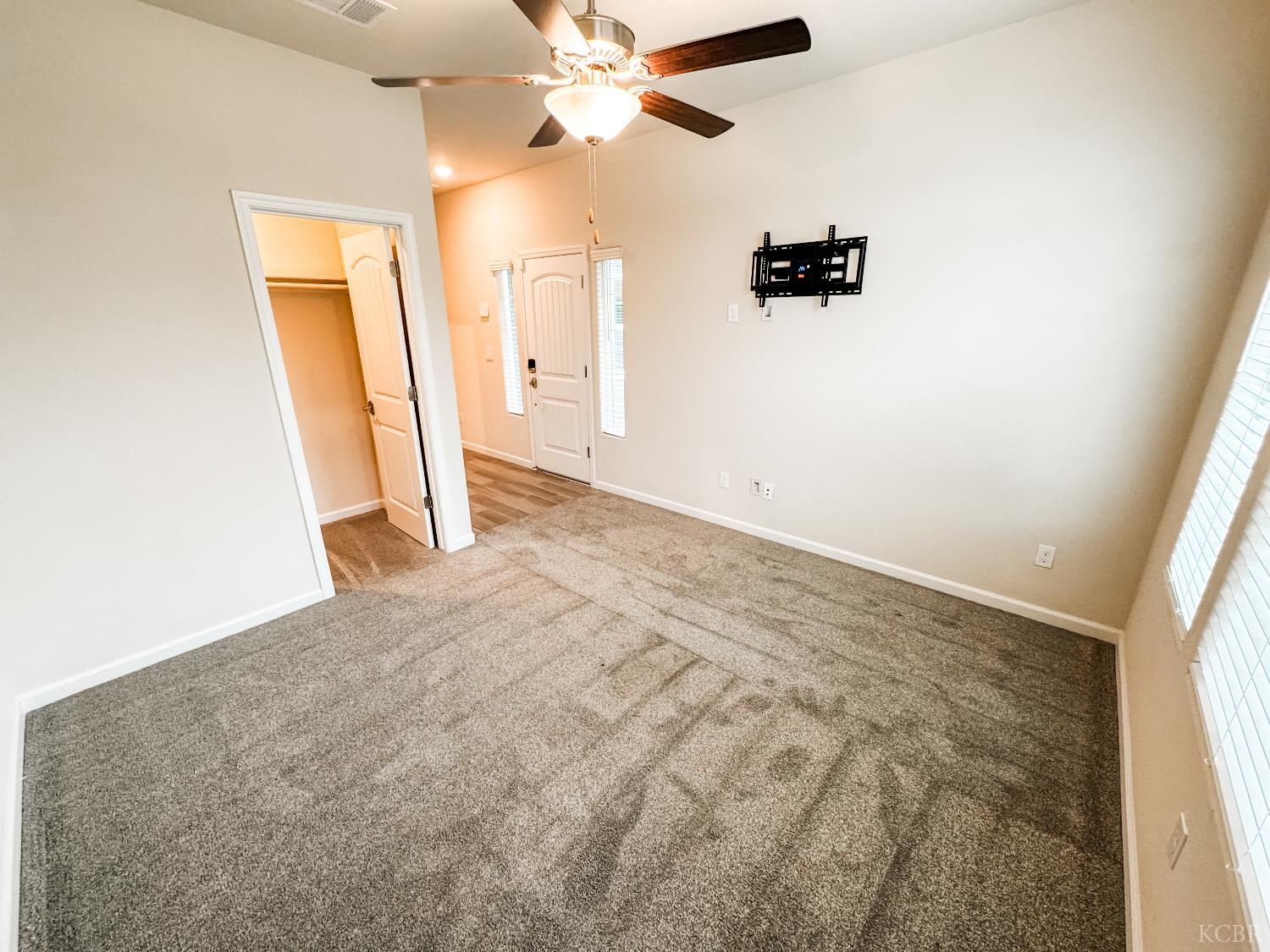 2025 Madeline Dr, Hanford, CA 93230