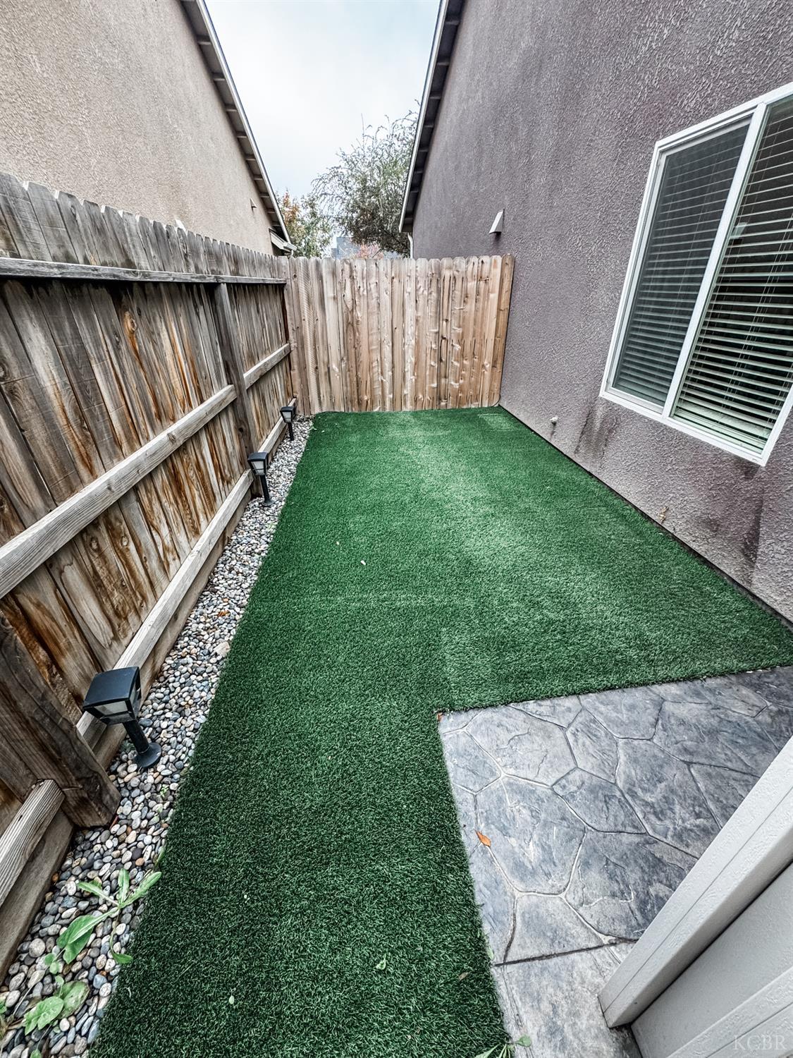 2025 Madeline Dr, Hanford, CA 93230